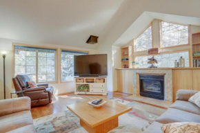13 Ollalie Home with 2 Car Garage